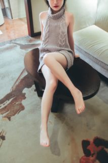 【写真】毛衣少女寫真 81P-萌心次元|MoxACG.Moe